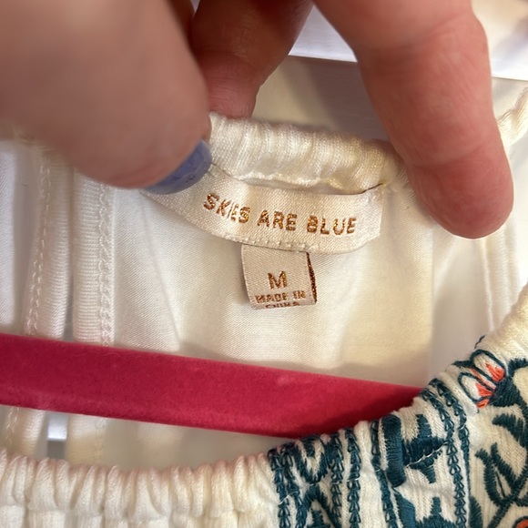 Skies are Blue White Embroidered Halter Top sz M - Picture 2 of 5